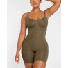 Bare Essentials™ Skin Flow™ Bodysuit lissant sans couture