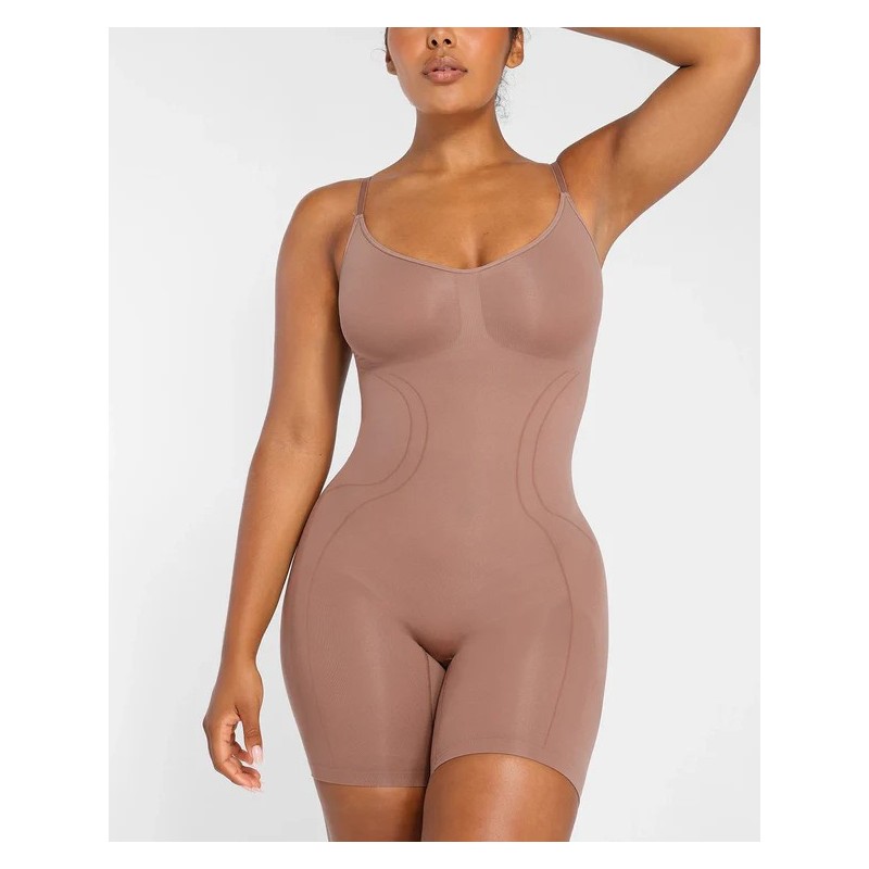 Bare Essentials™ Skin Flow™ Bodysuit lissant sans couture Bare Essentials™ Skin Flow™ Bodysuit lissant sans couture