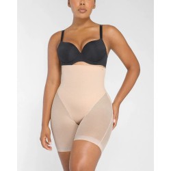 MeshSmooth™ Short à taille haute et mi-mollet