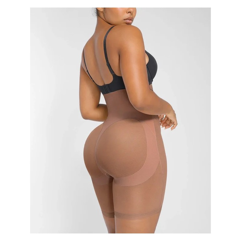 MeshSmooth™ Short à taille haute et mi-mollet MeshSmooth™ Short à taille haute et mi-mollet