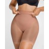 MeshSmooth™ Short à taille haute et mi-mollet